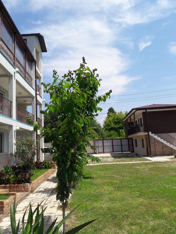 Apsa Butik Hotel Suhumi Exterior foto