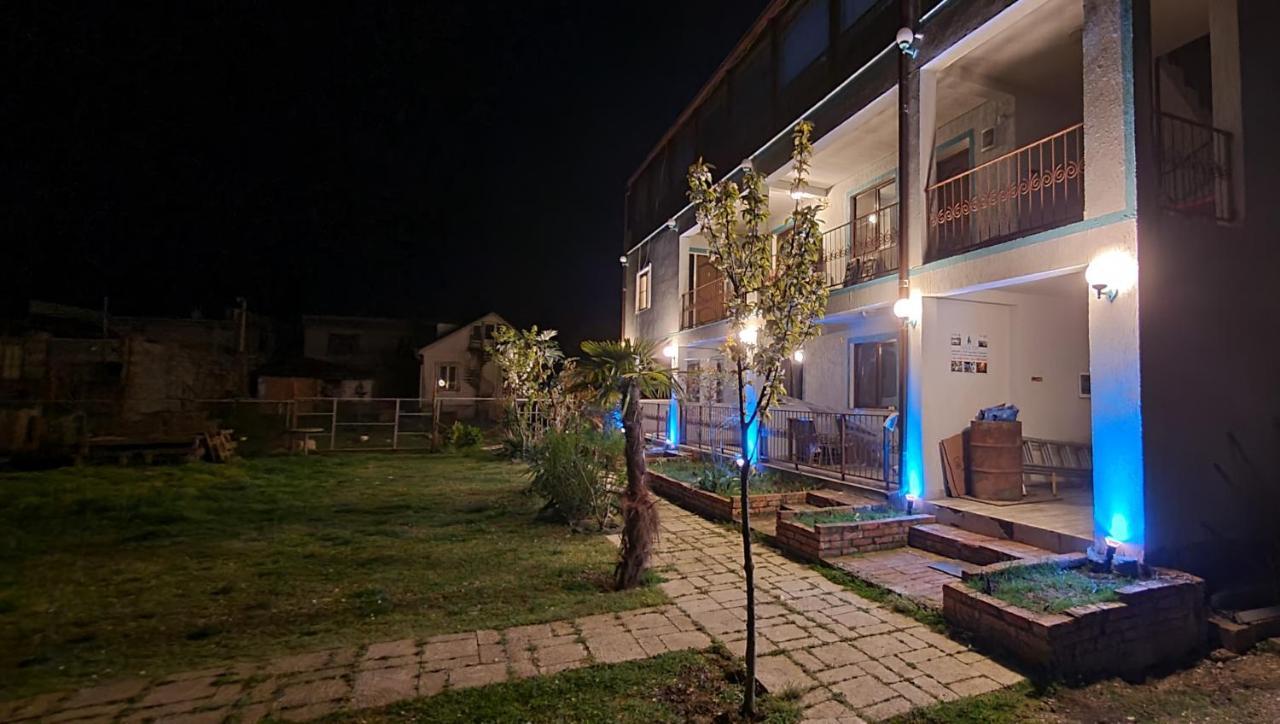 Apsa Butik Hotel Suhumi Exterior foto