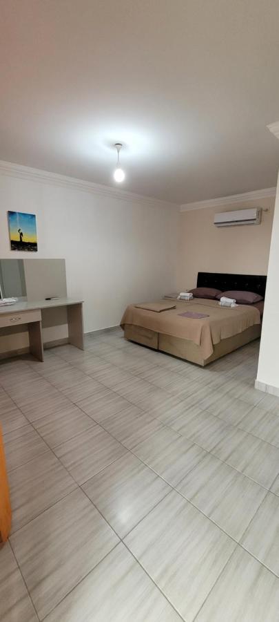 Apsa Butik Hotel Suhumi Exterior foto