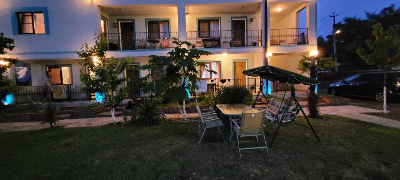 Apsa Butik Hotel Suhumi Exterior foto