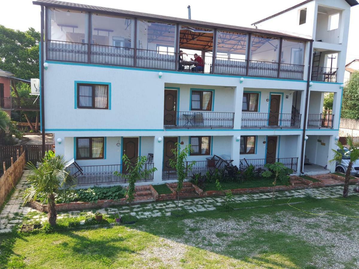 Apsa Butik Hotel Suhumi Exterior foto