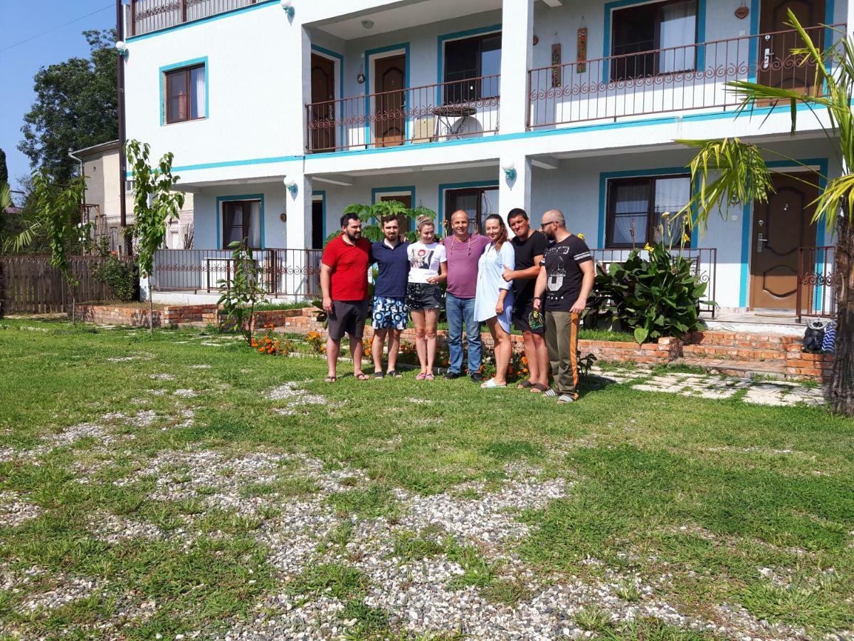 Apsa Butik Hotel Suhumi Exterior foto